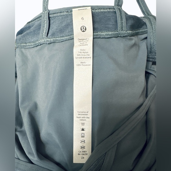 NWOT Lululemon Through the Movement Tank- Size 6 - Picture 6 of 8